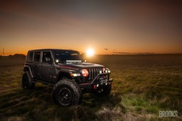 Jeep sunset